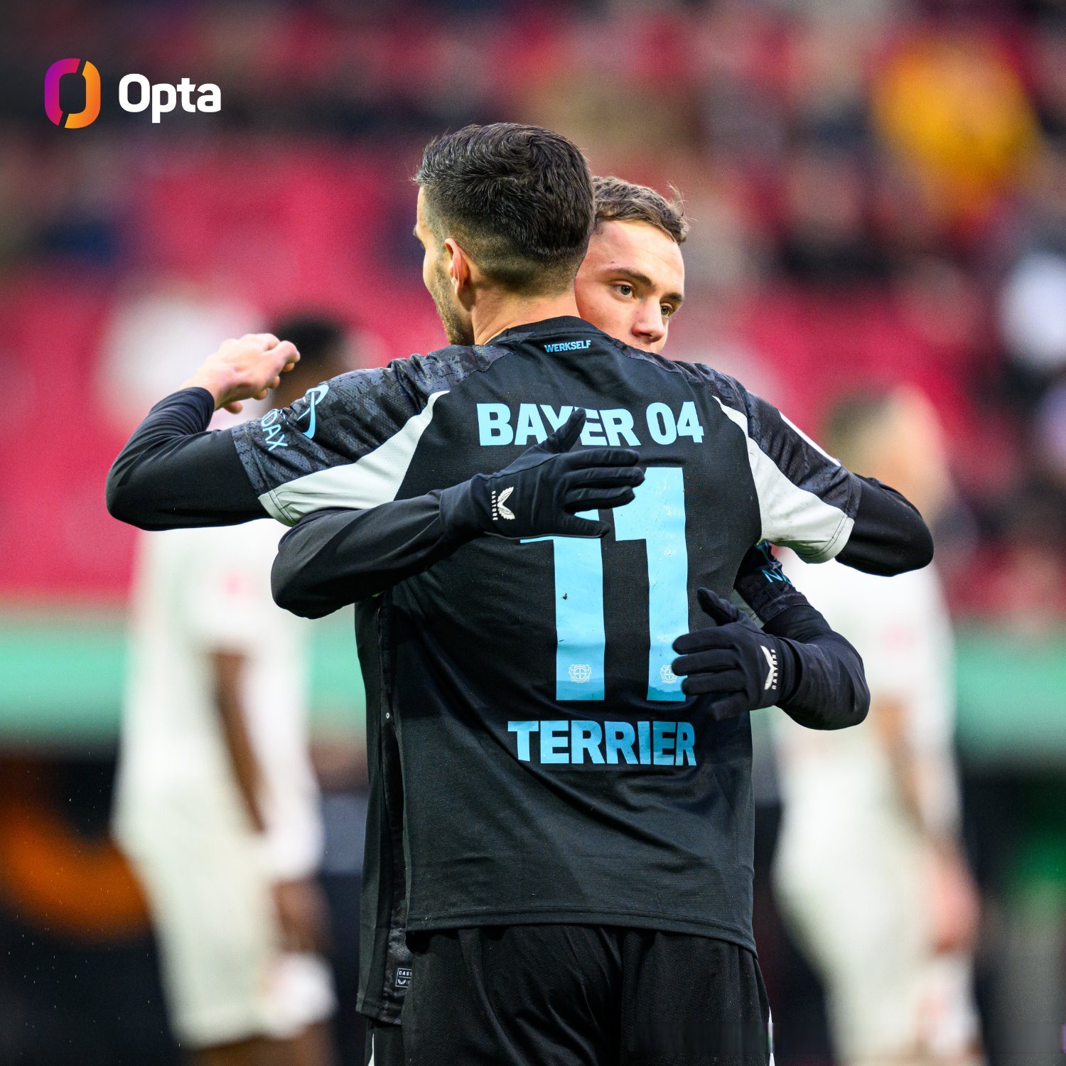 LOLS赛事网站 -勒沃库森转会期完成体检，志在欧联名次提升，赛场秩序良好，更衣室氛围转暖的简单介绍